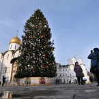 Высота елки на Соборной площади Кремля – 26 метров