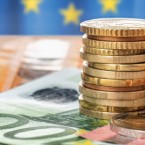 Германия переводит по 10 евро на счета детей - будущих пенсионеров
