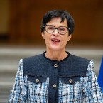 Кос о переносе начала переговоров: Сейчас не время отделять вас от Украины