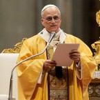 Папа Римский призвал на Рождество к доброте к иностранцам