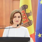 Санду - с народом Ирана, а кто с нами?