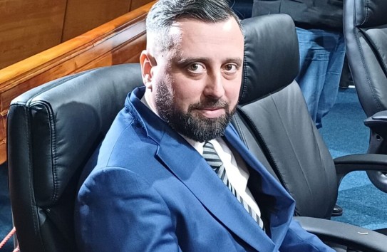 {Румынский депутат развил идею Санду об "унире"} Молдавские Ведомости