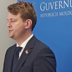 Министр финансов: "Если люди готовы работать за 3000 лей и это им в удовольствие - почему нет?"