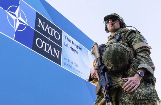 {Reuters: США планируют сократить около 200 должностей в НАТО} Молдавские Ведомости