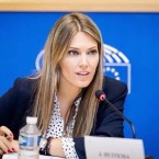 Еве Кайли вернут чемоданы с деньгами?