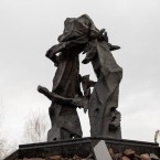 Дни памяти жертв холокоста – и учебник, восхваляющий Антонеску? 