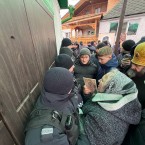 Социалисты: В Молдове веру можно поставить на колени