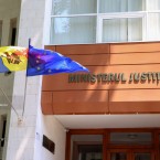 Митрополия Молдовы представила в минюст доказательства подделки подписей прихожан в Деренеу