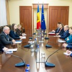 «Американские сенаторы остановились в Кишиневе, чтобы выпить кофе по пути в Одессу»