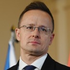 Сийярто приехал в Москву договариваться о дешевой нефти и газе