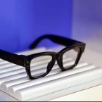 Умные очки шпионят, изображения отправляются в Кению  
