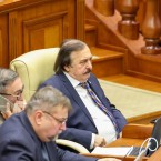 Ботгрос отказывается от мандата депутата