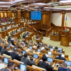 Парламент может отказаться от перевода законопроектов на русский