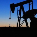 США продлили исключение из санкций в отношении российской нефти