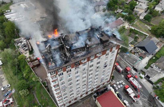 {Трое рабочих предстанут перед судом по делу о пожаре на мансарде в Дурлешть} Молдавские Ведомости