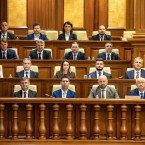 Почему правительство против поправок в закон о наличных расчетах