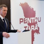 Чимпоеш: Отмена ценовых ограничений на базовые продукты - удар по бедным