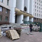 Депутатов выбирают для демонстрации знания госязыка – или для представления интересов избирателей?