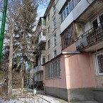"Вопрос ветхости зданий пока заходит в дверь бочком"