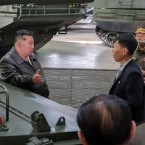 Ким Чен Ын прописал в конституции ядерную войну в случае его убийства