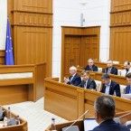 "Непосредственной опасности в поставках энергоресурсов нет". А что будет осенью? 