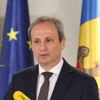 Слишком много мест в общежитиях - Бостан обвинил депутатов в ксенофобии
