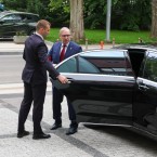 Дрон есть - воронки нет... и как раз во время встречи "коалиции желающих"