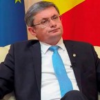Кишинев готов ломать Комрат через колено