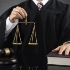 Суд в Канаде разрешил закрыть фонд имени украинского нациста Гунько