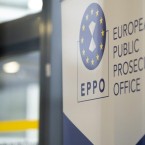 Обыски в Европе по делу о продаже старых телефонов под видом новых 