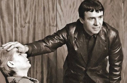 {Умер Кашпировский, подаривший кишиневской семье четырехкомнатную квартиру } Молдавские Ведомости
