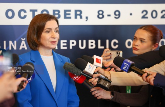 {Санду: Посольство Молдовы в Москве закрывать не будут} Молдавские Ведомости