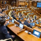 Парламент увеличил долю телепрограмм на румынском языке