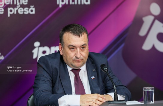 {Гайдаржи оспаривает в суде отказ в регистрации кандидатом в башканы } Молдавские Ведомости