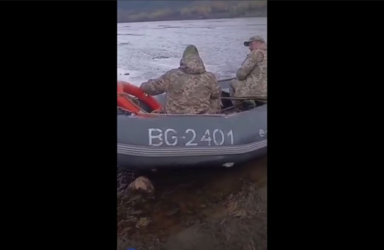 {Молдаване отбили украинца у пограничников-бусификаторов} Молдавские Ведомости