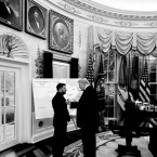 Страна: Трамп продолжает разносить Зеленского