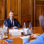 Зачем Майя Санду рекламировала в Будапеште свою личную войну с Москвой и Путиным